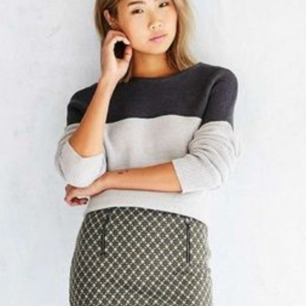 Urban Outfitters BDG Grey Colorblock Sweater